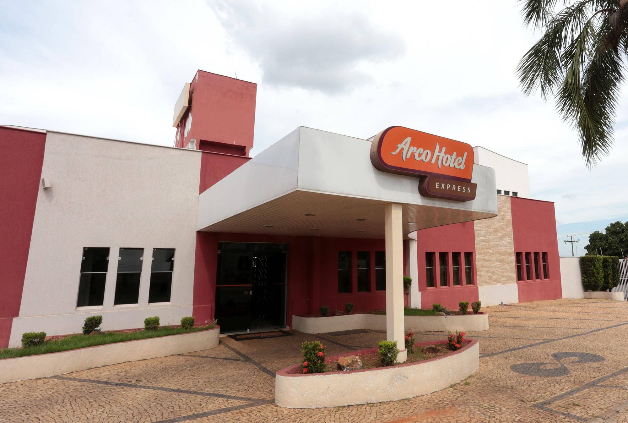 Água Branca Park Hotel Araçatuba Exterior foto
